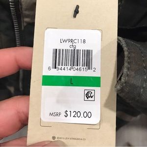 Levi’s Camo Hooded Trucker Jacket Men's Size Large Hidden Hoodie